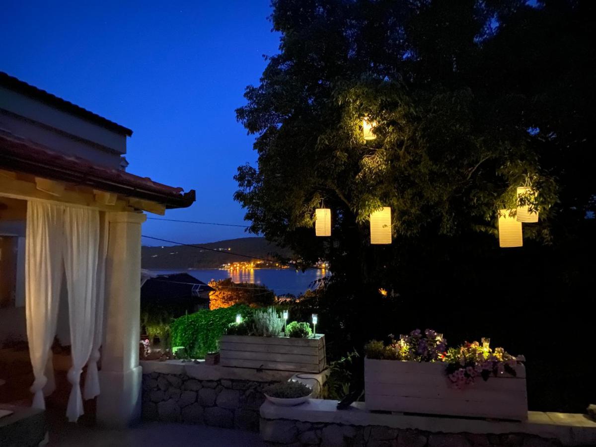 White Cottage Heritage House Čižići 外观 照片