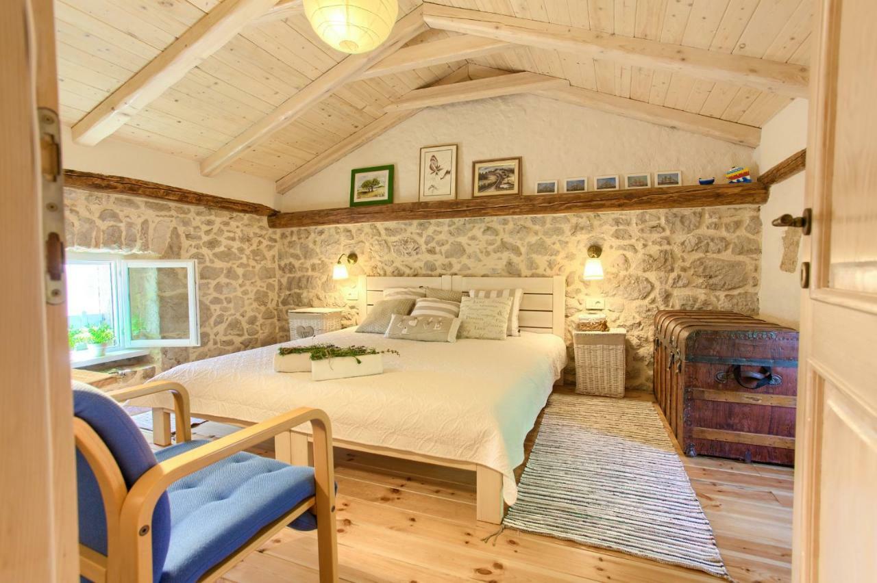 White Cottage Heritage House Čižići 外观 照片